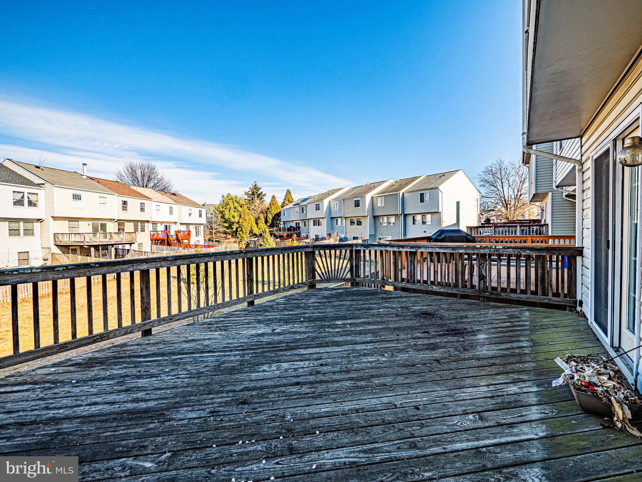 SADDLE CREEK - Residential