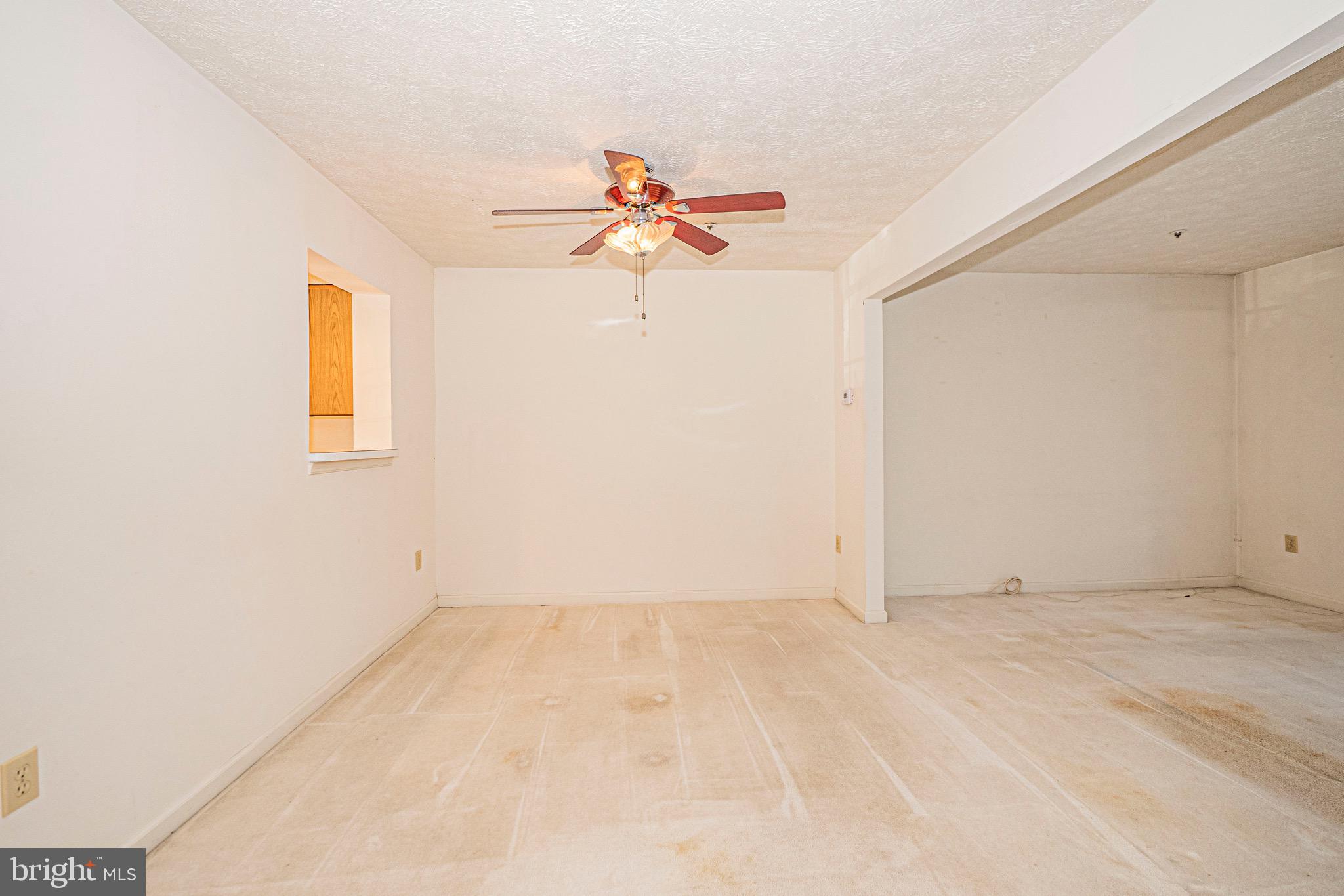 SADDLE CREEK - Residential