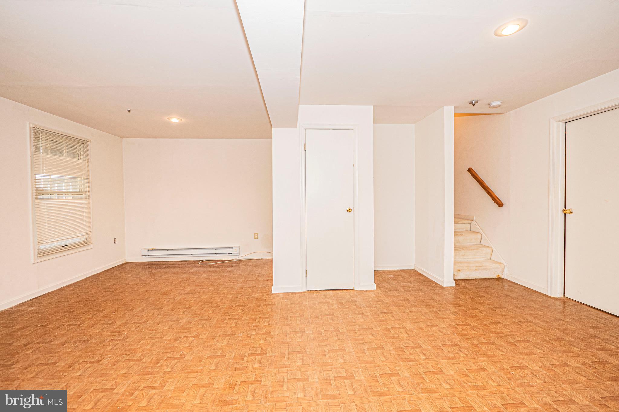 SADDLE CREEK - Residential