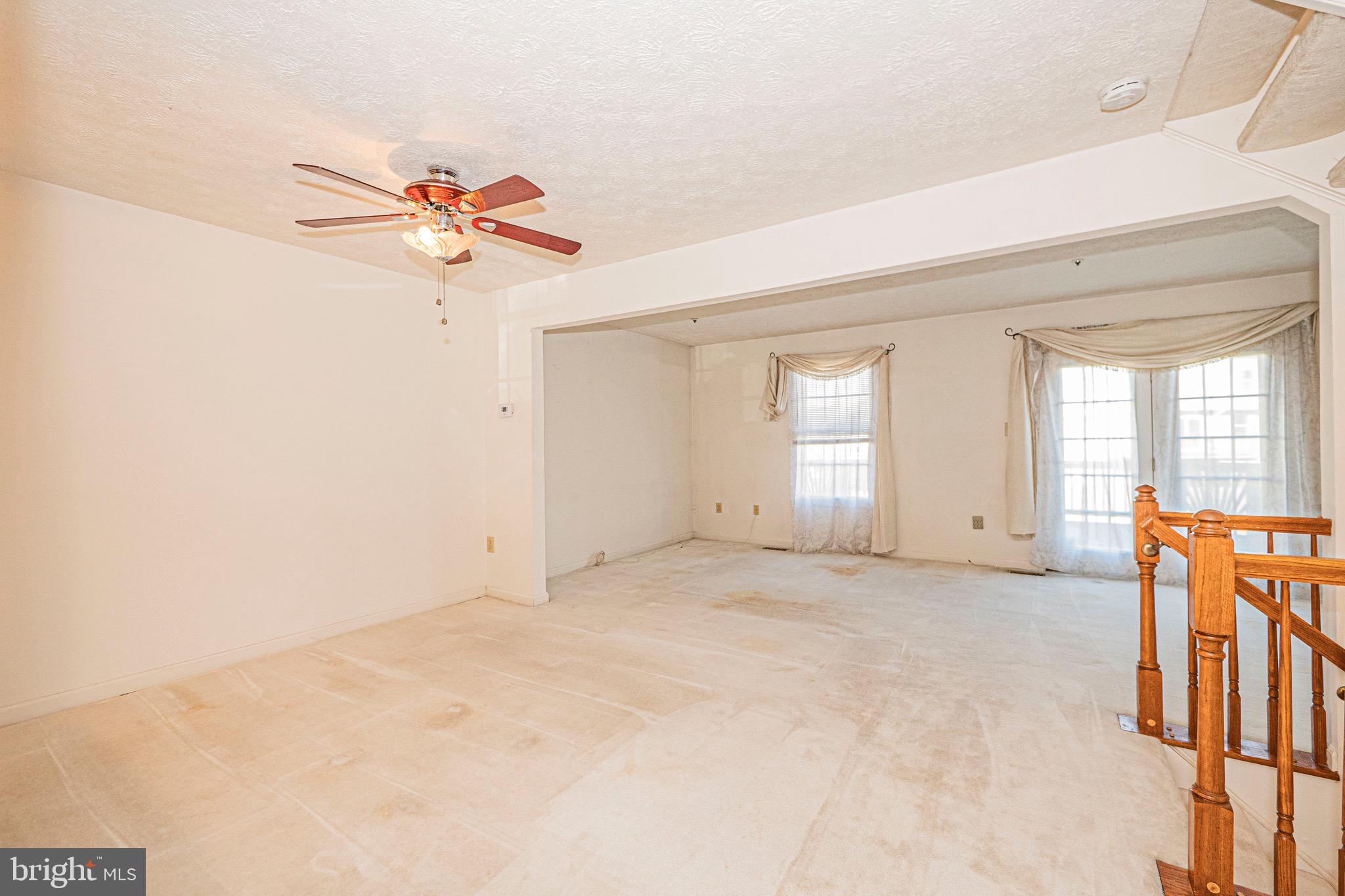 SADDLE CREEK - Residential