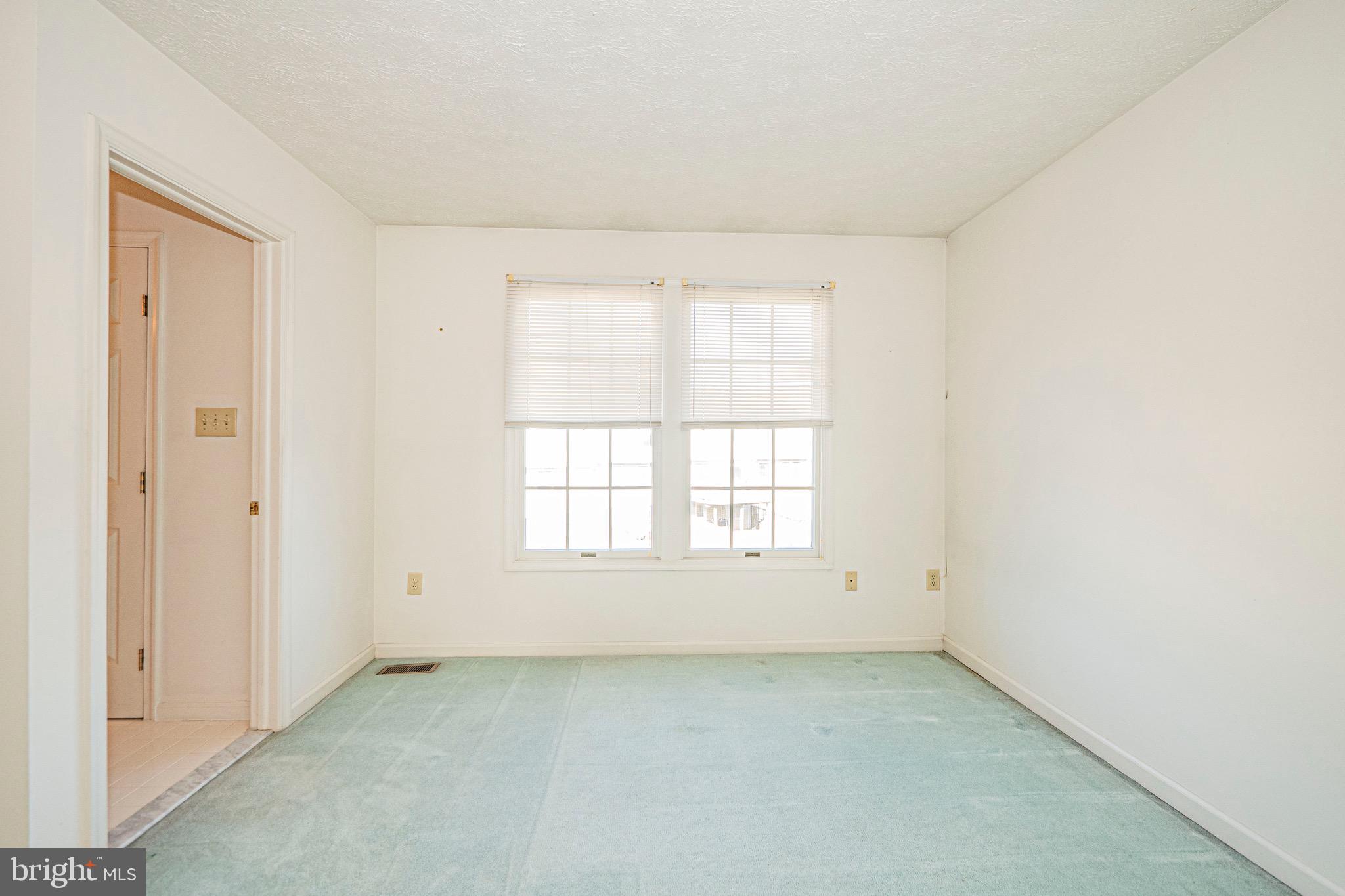 SADDLE CREEK - Residential