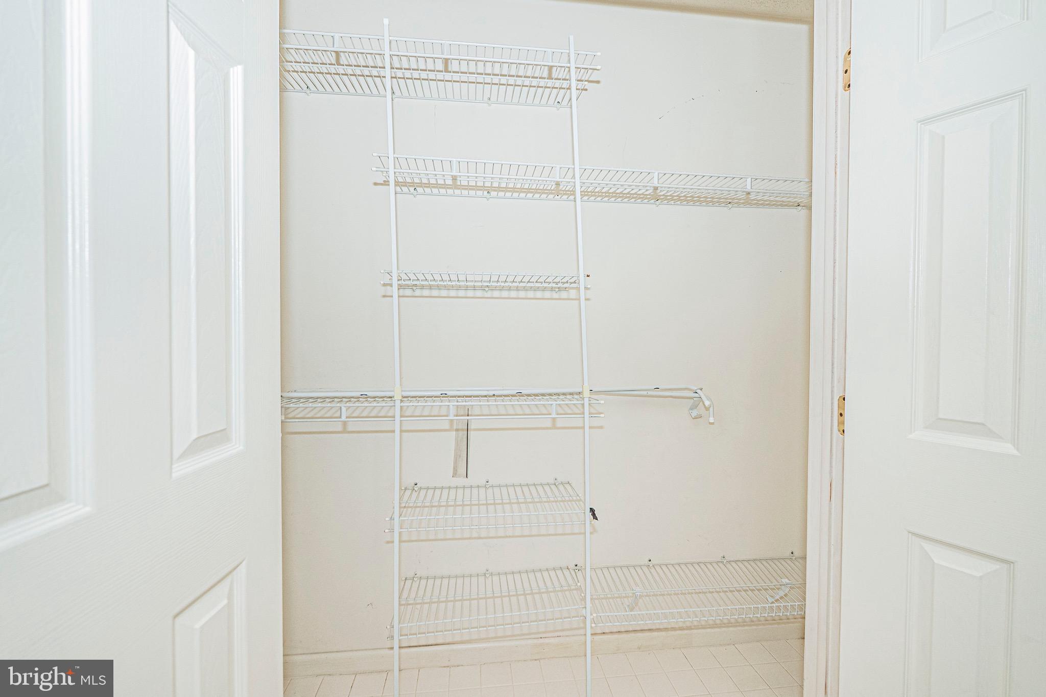 SADDLE CREEK - Residential