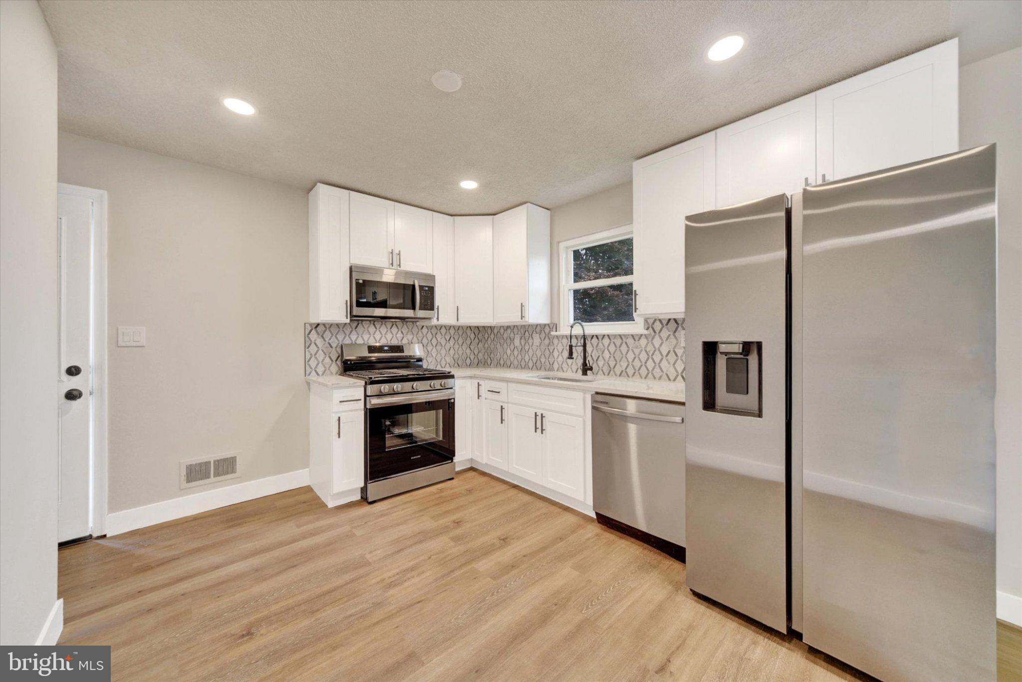 RANDALL RIDGE - Residential