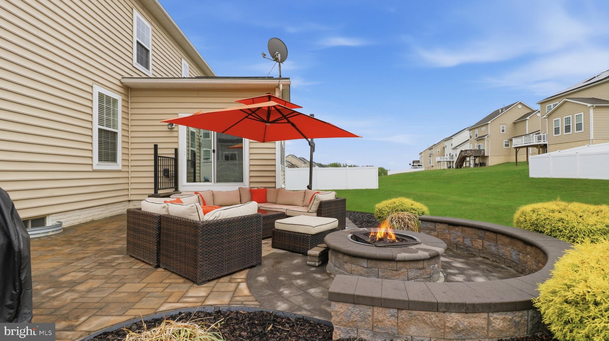 MARSHALL HALL - Residential