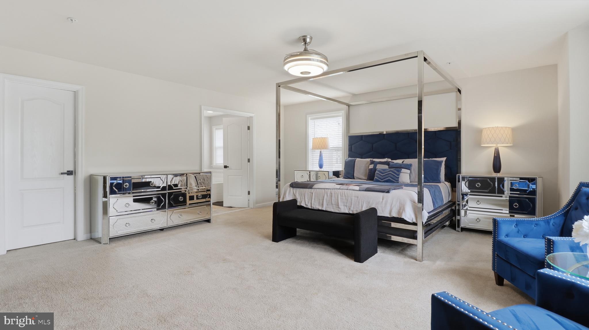 MARSHALL HALL - Residential