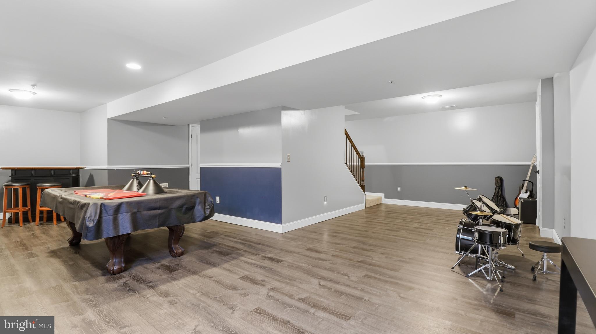 MARSHALL HALL - Residential