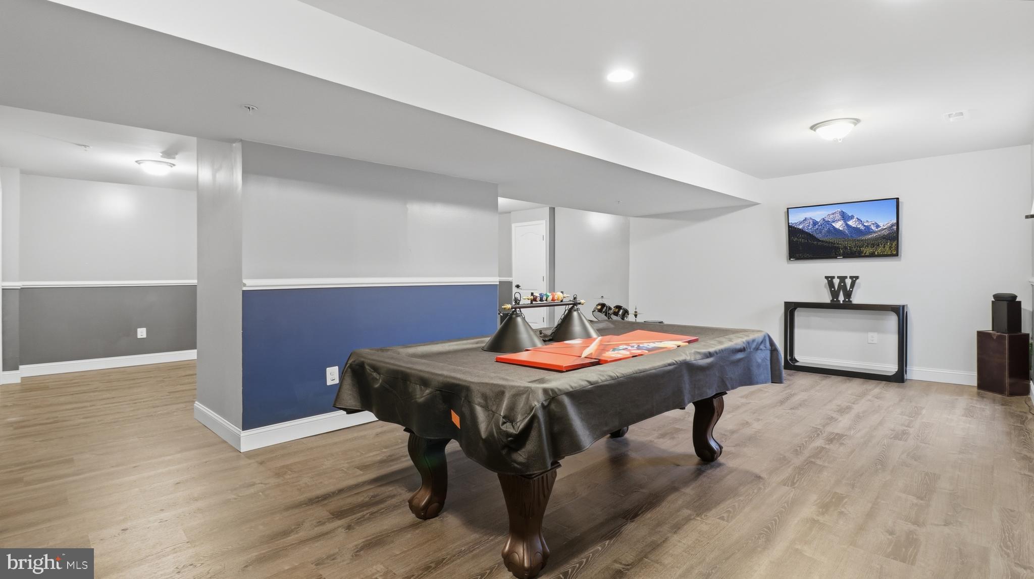 MARSHALL HALL - Residential