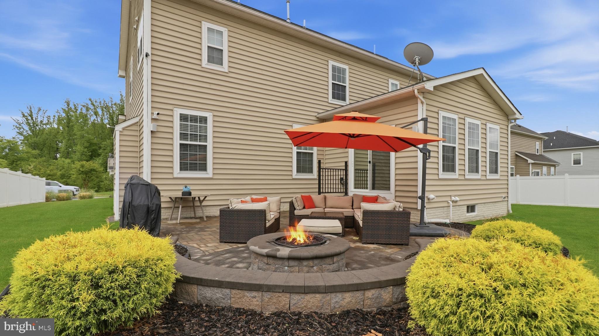 MARSHALL HALL - Residential