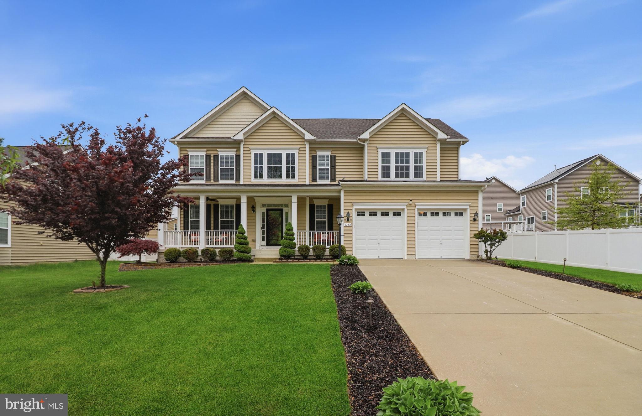 MARSHALL HALL - Residential