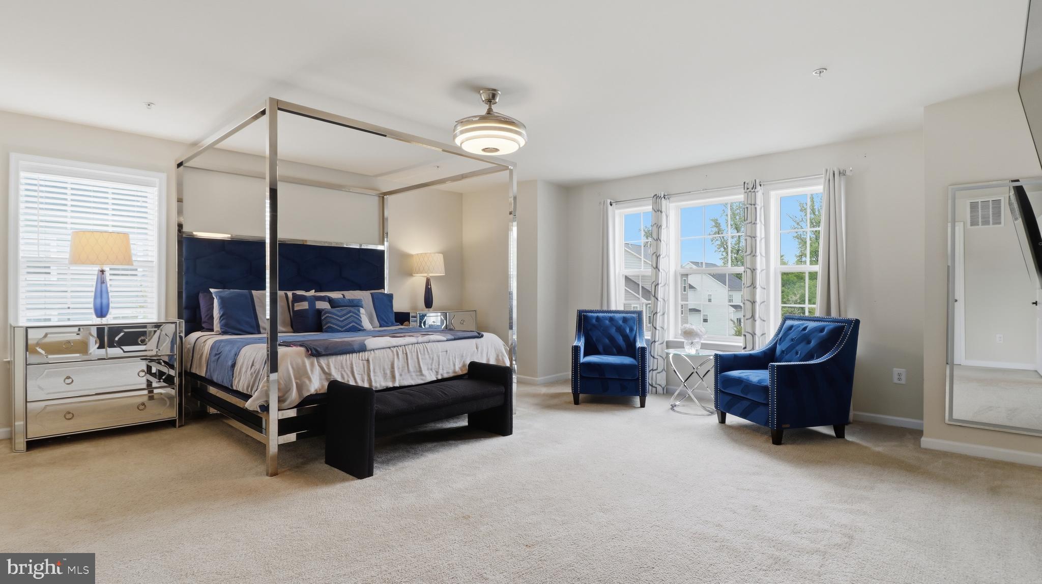 MARSHALL HALL - Residential