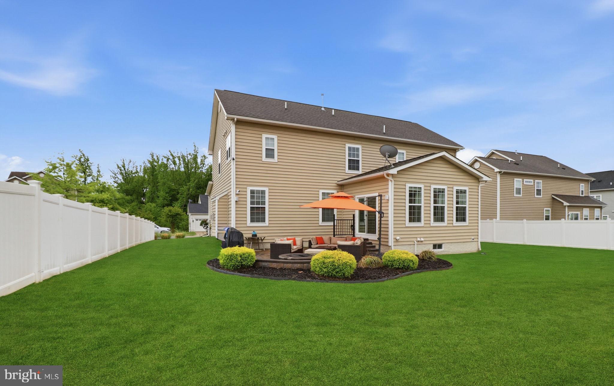 MARSHALL HALL - Residential