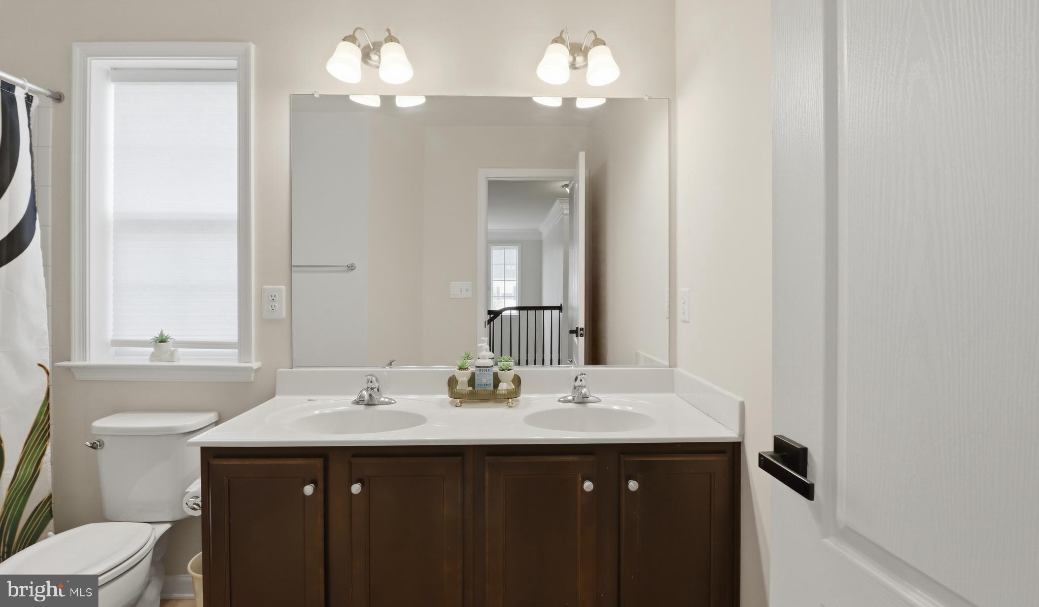 MARSHALL HALL - Residential