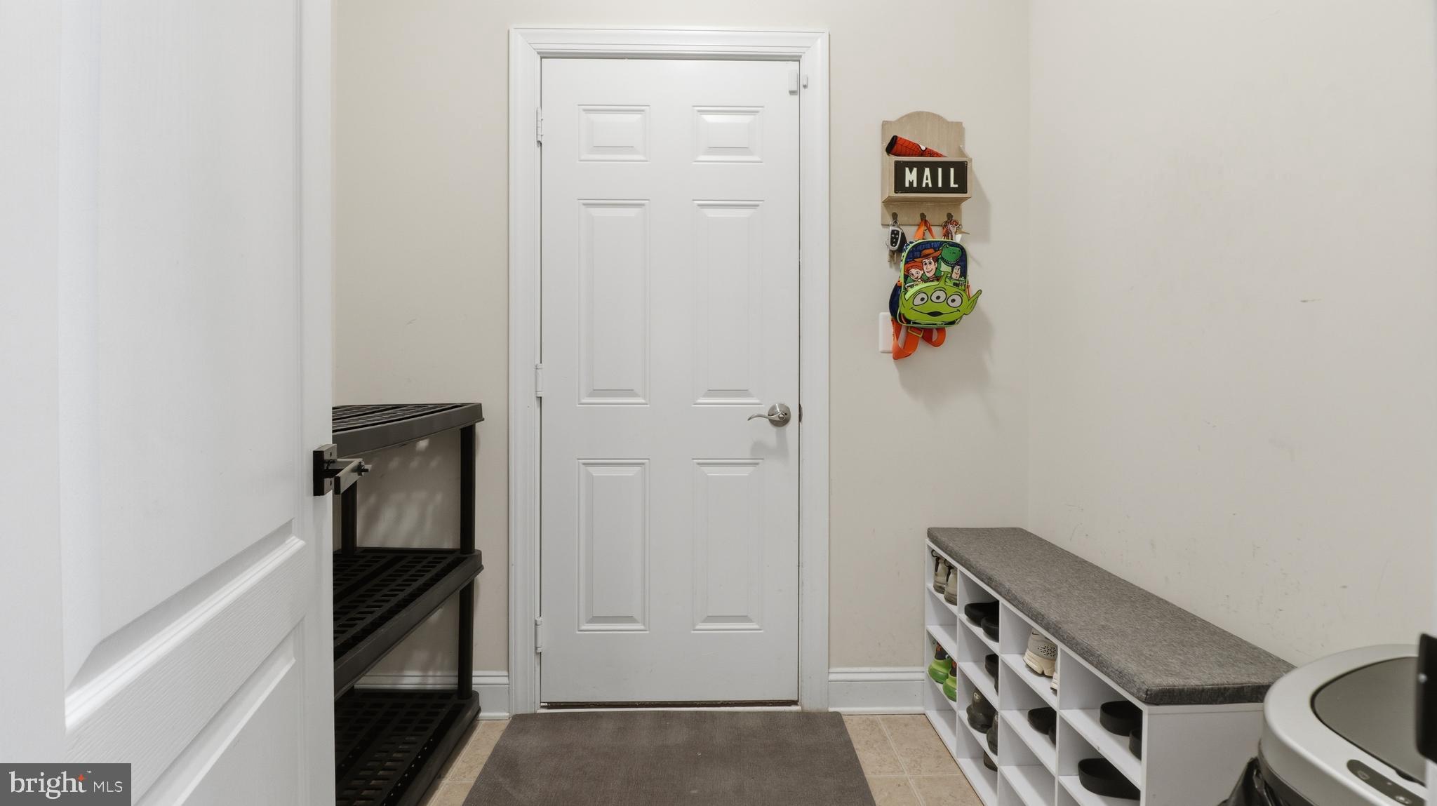 MARSHALL HALL - Residential