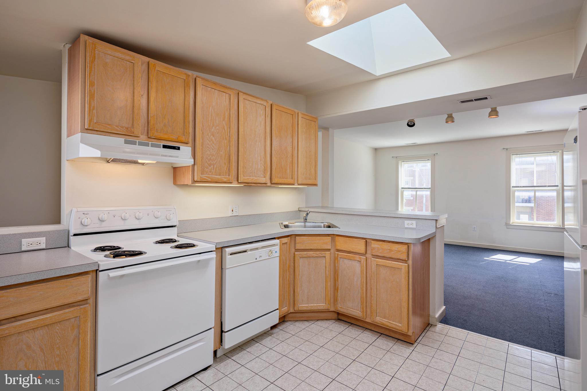 FEDERAL HILL HISTORIC DISTRICT - Residential Lease