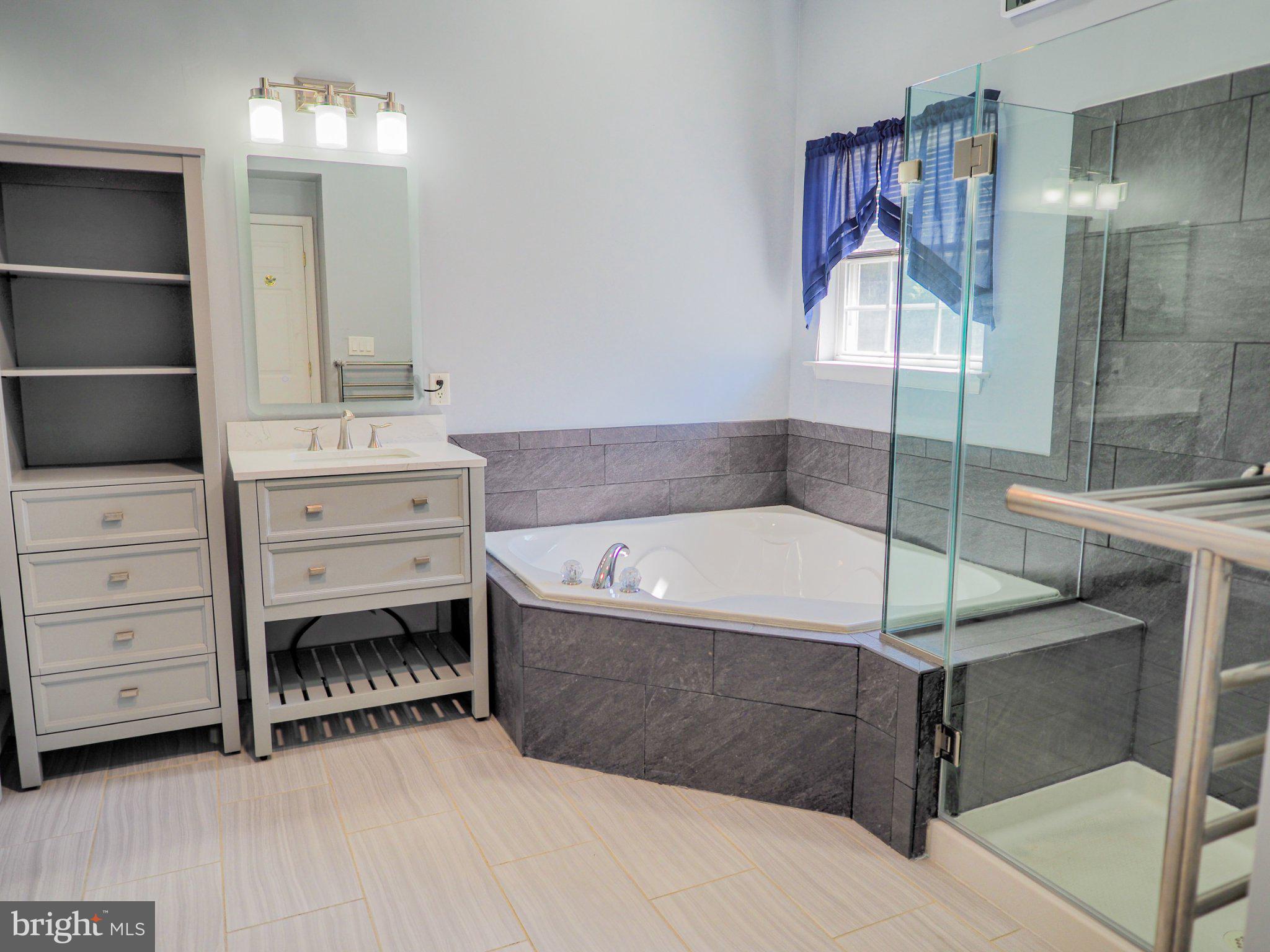 CROFTON FARMS - Residential