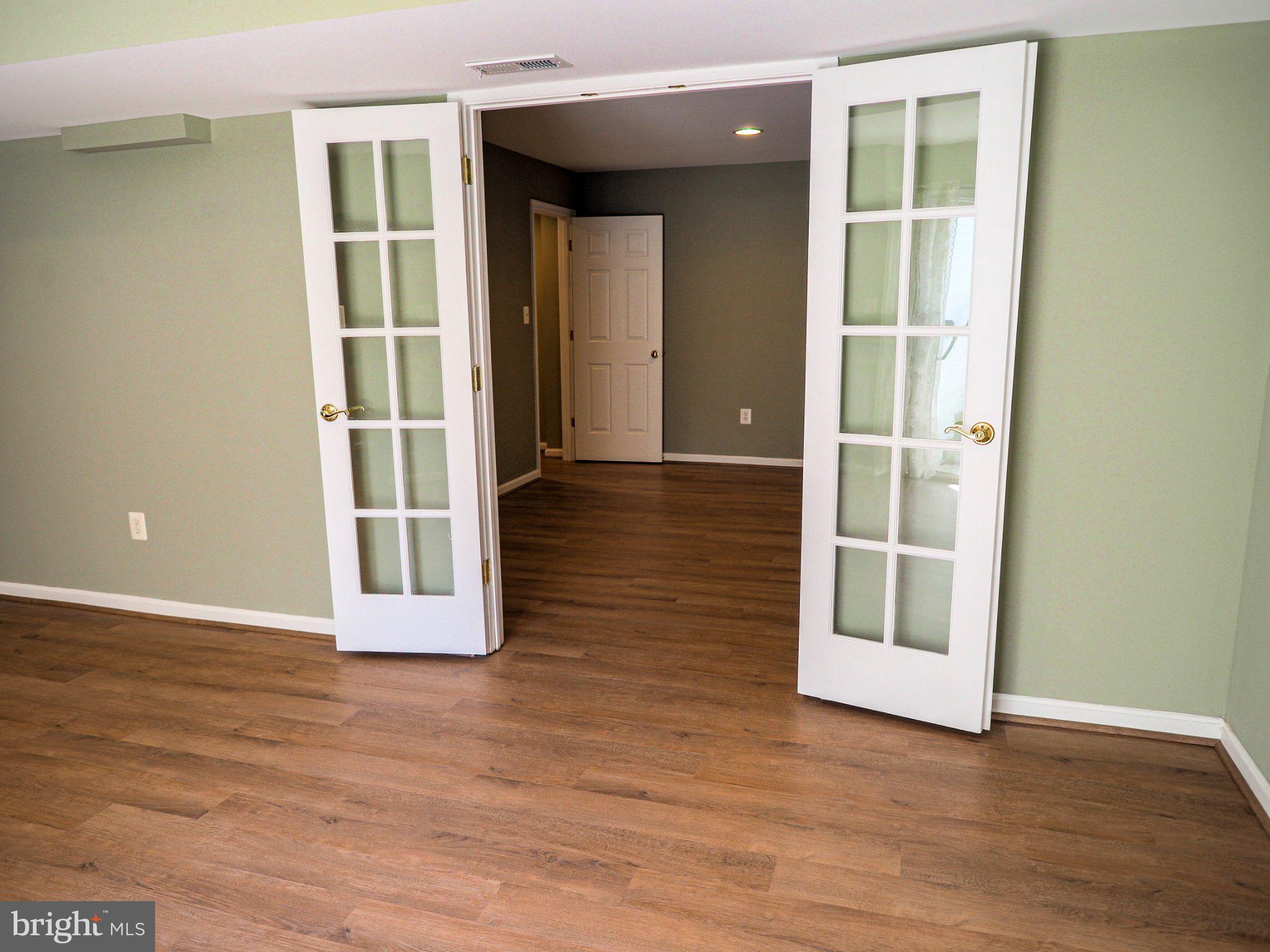 CROFTON FARMS - Residential