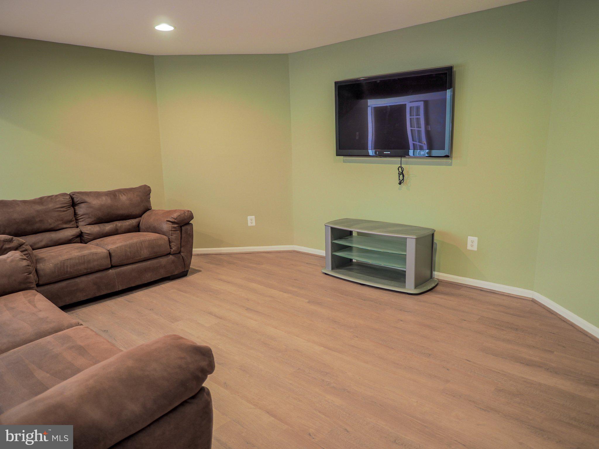 CROFTON FARMS - Residential