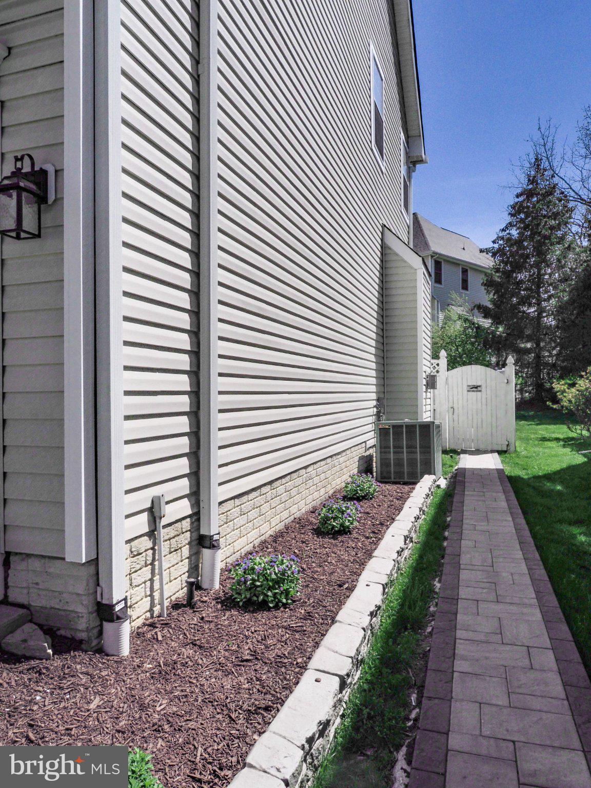 CROFTON FARMS - Residential