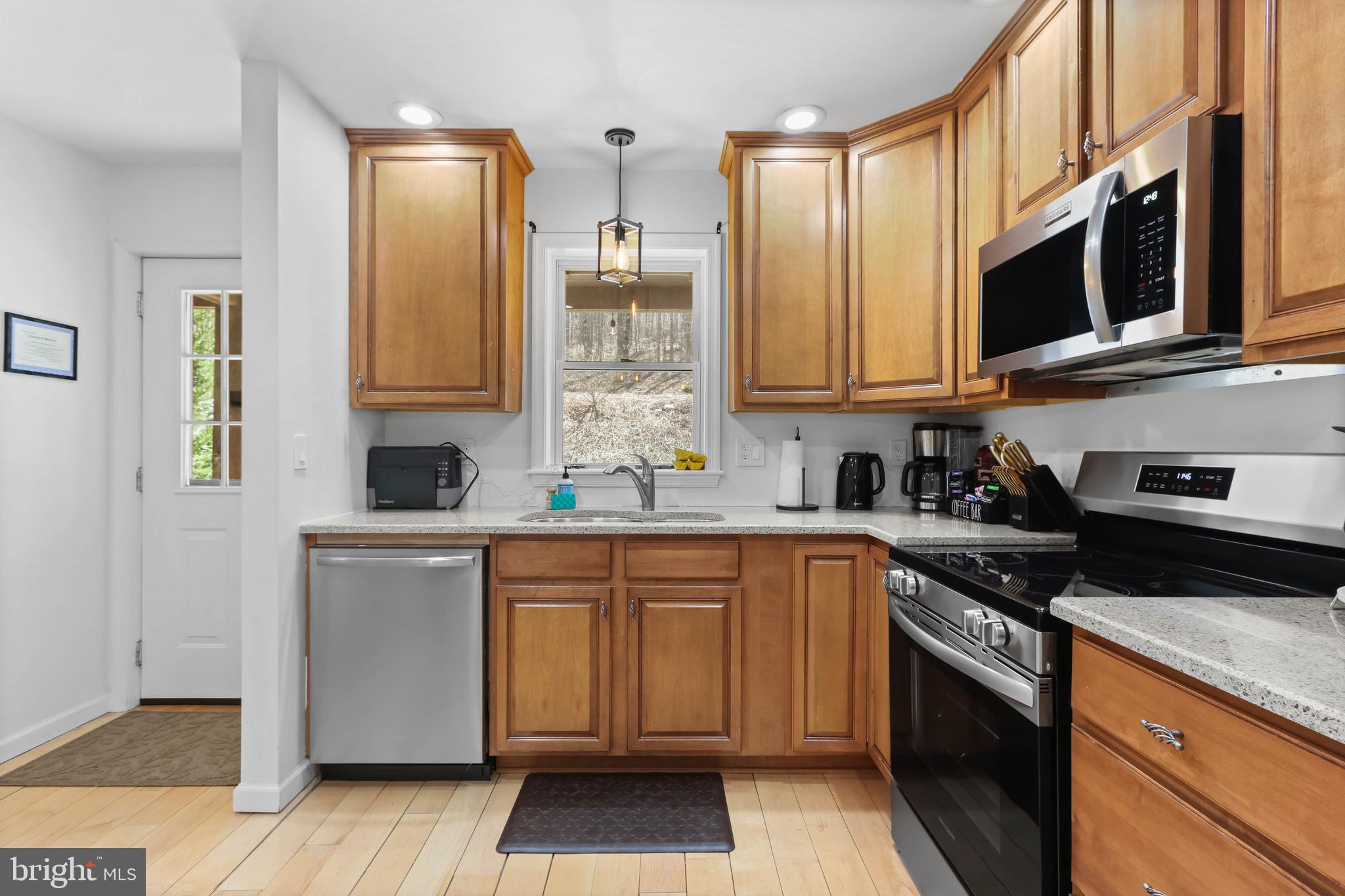 RIVERSIDE ESTATES - Residential