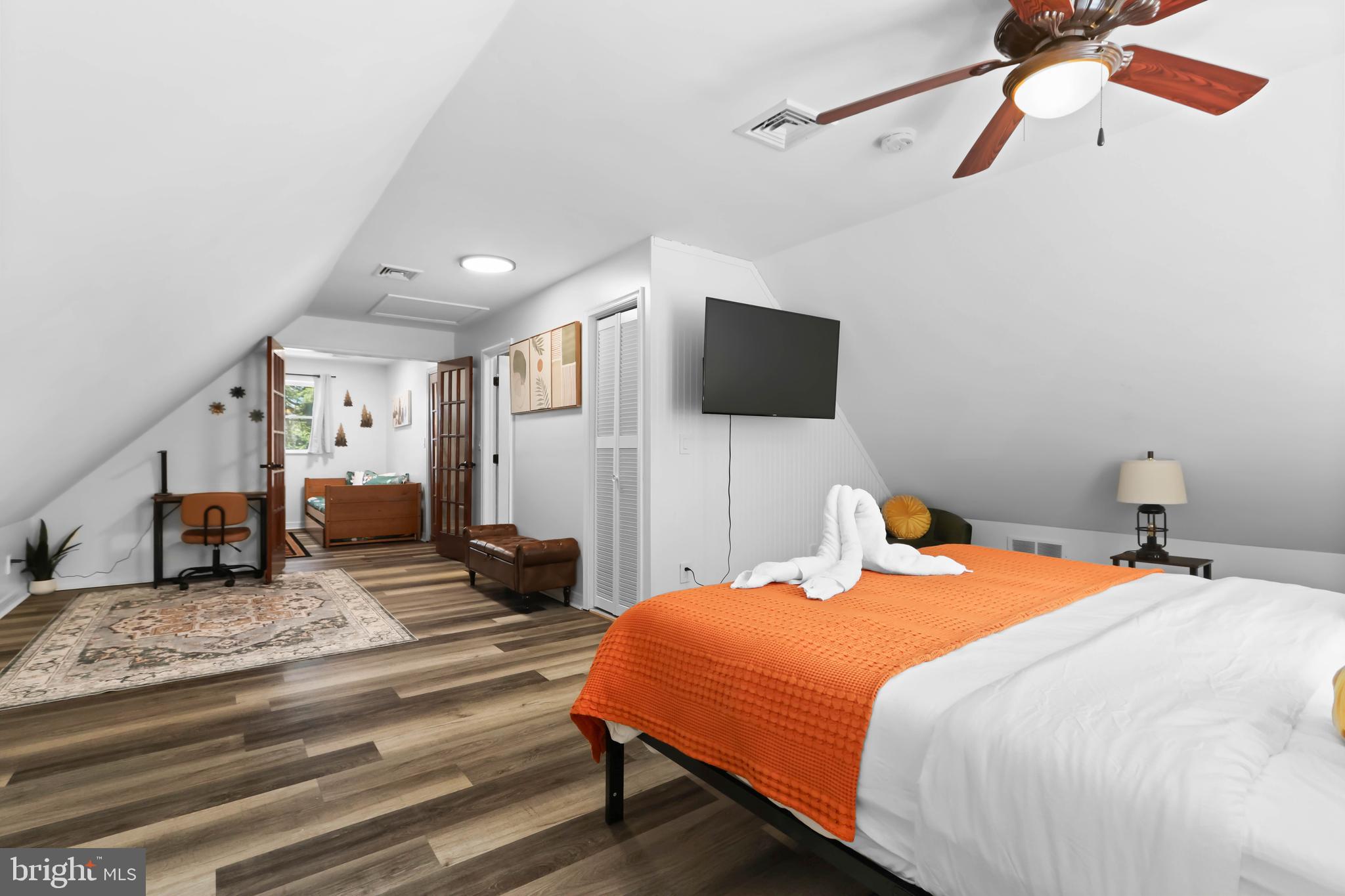 RIVERSIDE ESTATES - Residential