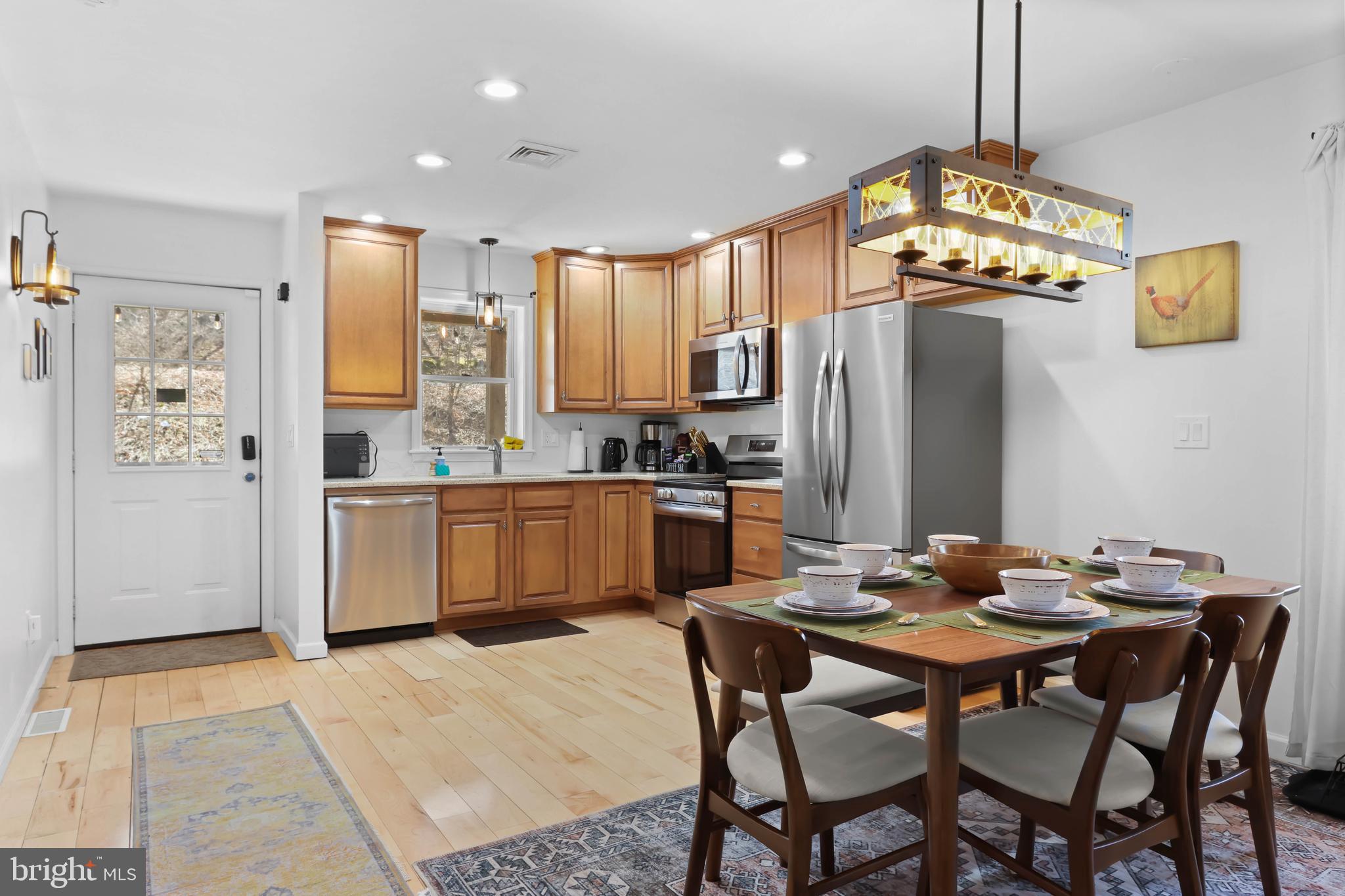 RIVERSIDE ESTATES - Residential