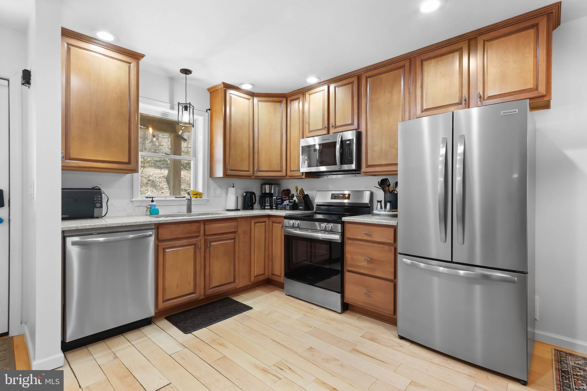 RIVERSIDE ESTATES - Residential