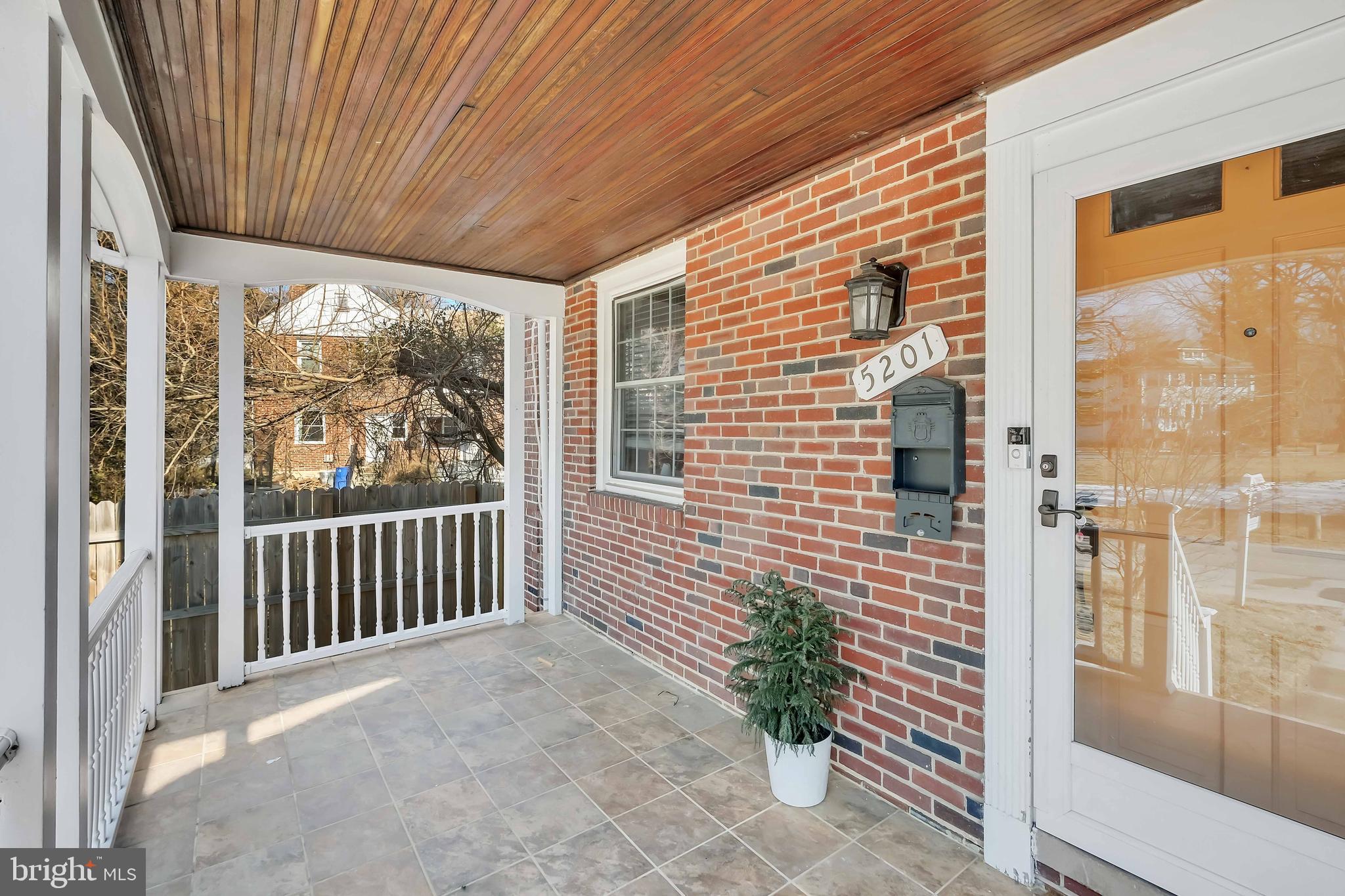 BRAESIDE - Residential