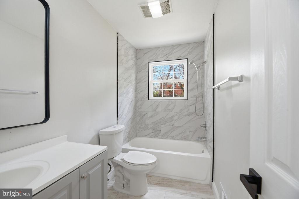 STONEYBROOK ESTATES - Residential