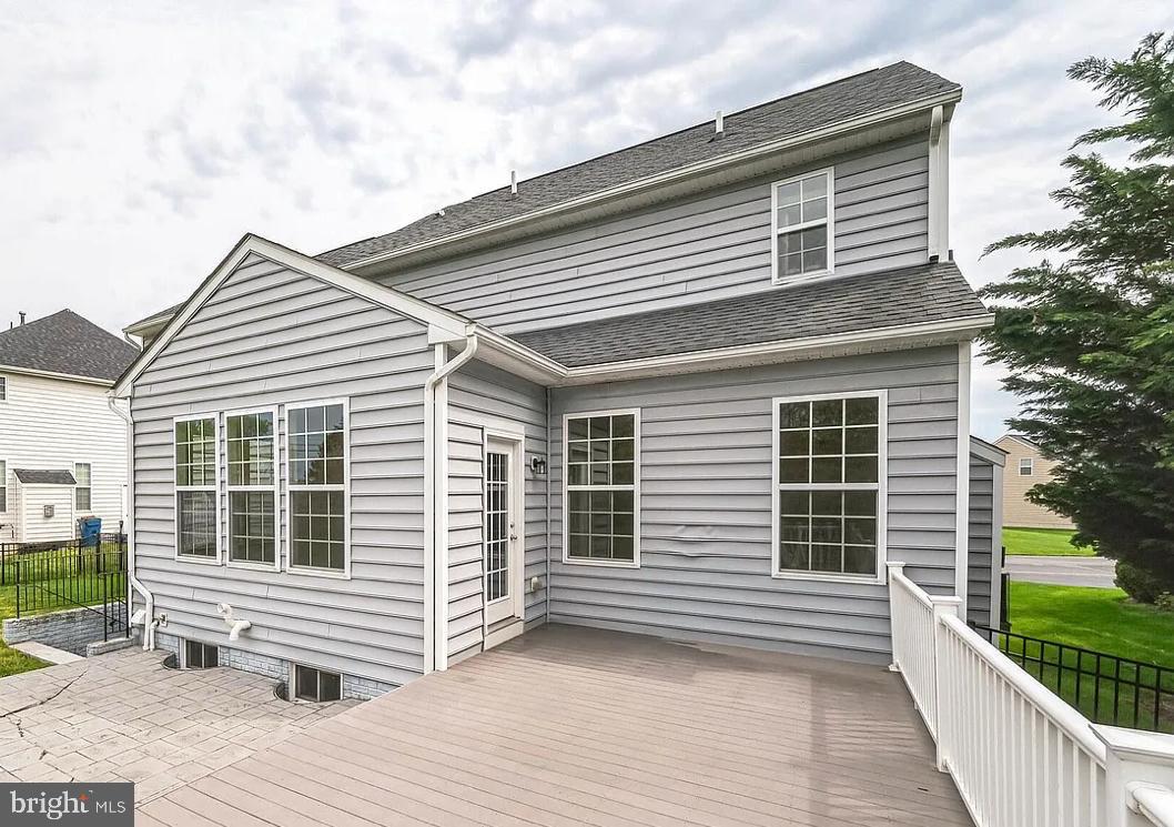 MAPLE VALLEY ESTATES - Residential Lease