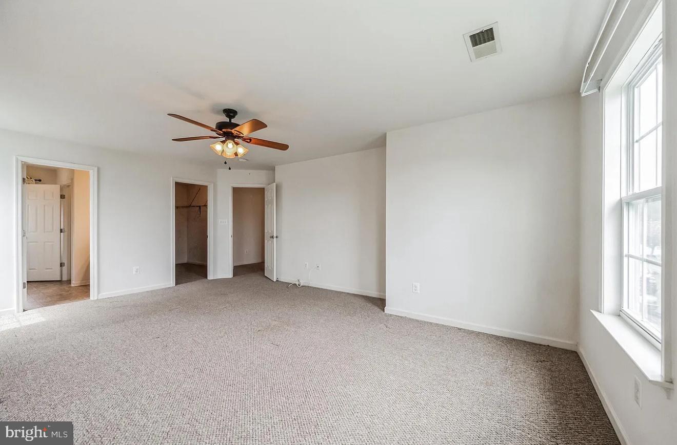 MAPLE VALLEY ESTATES - Residential Lease