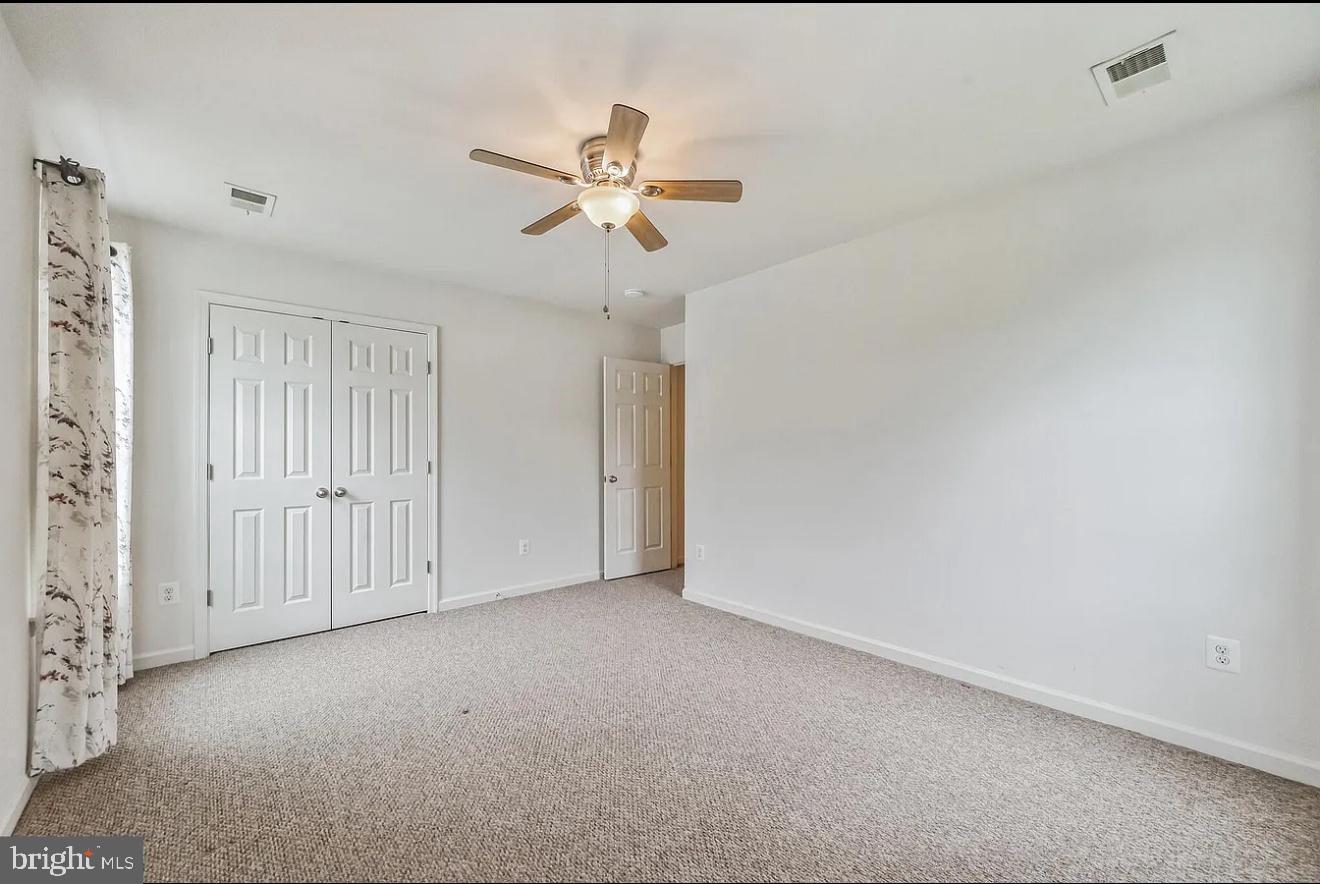 MAPLE VALLEY ESTATES - Residential Lease