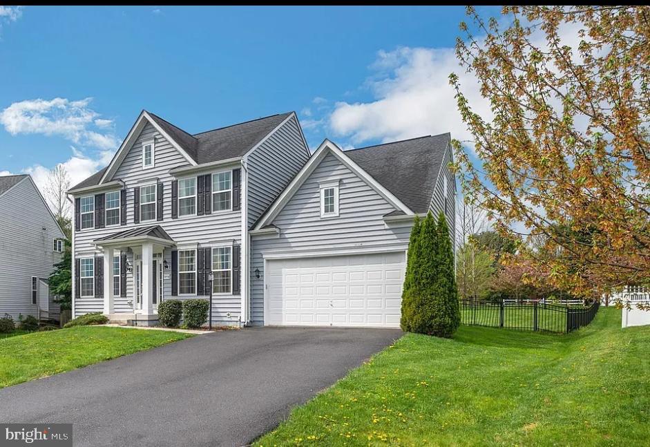 MAPLE VALLEY ESTATES - Residential Lease