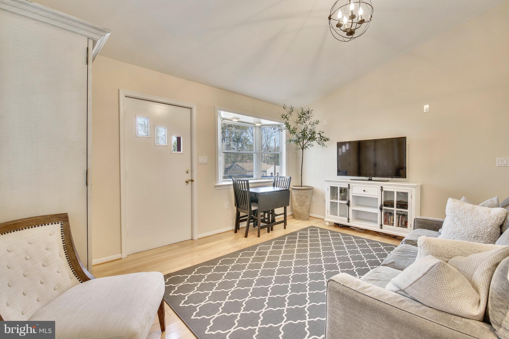 OAKLAND TERRACE - Residential