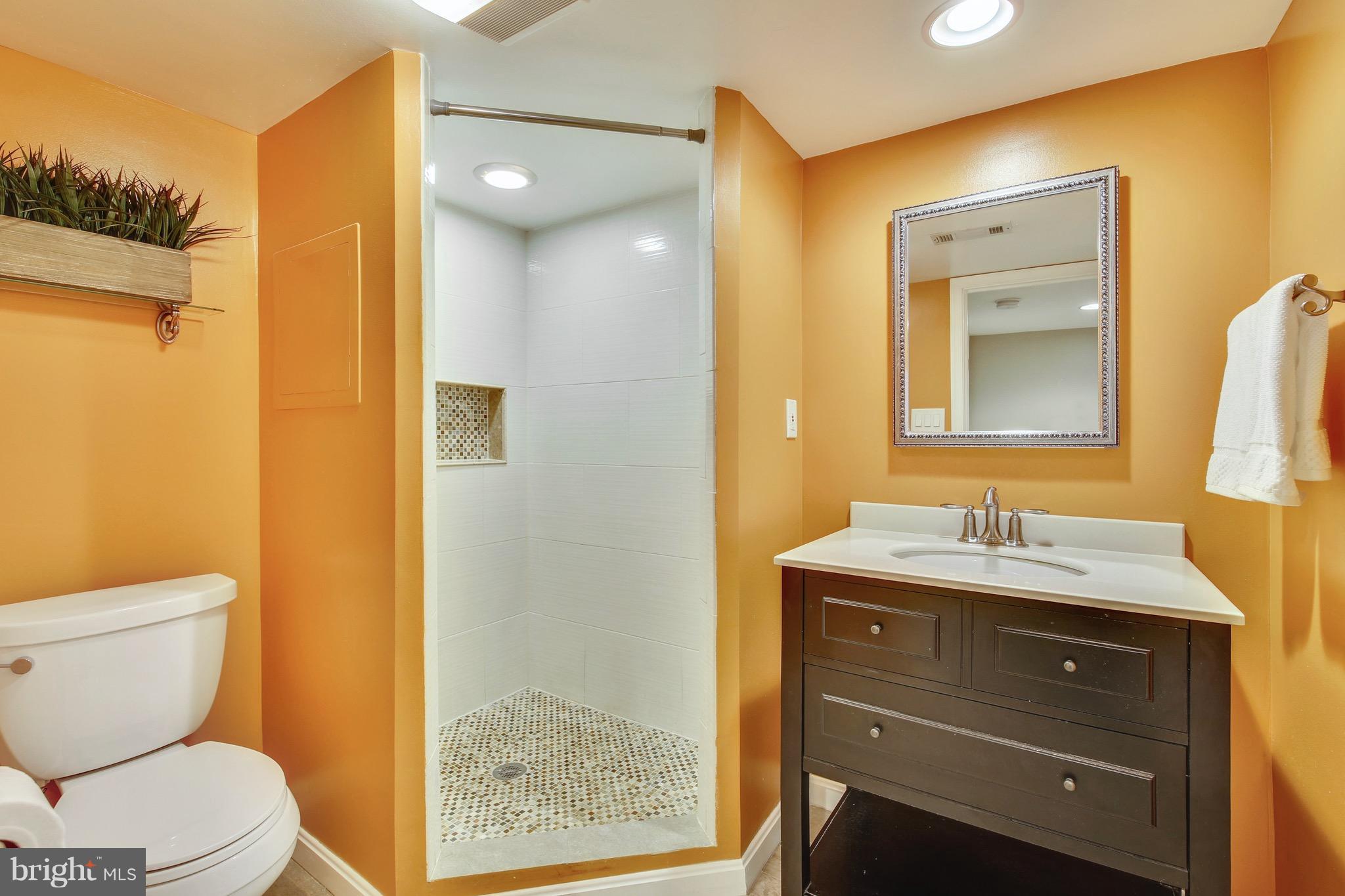 OAKLAND TERRACE - Residential