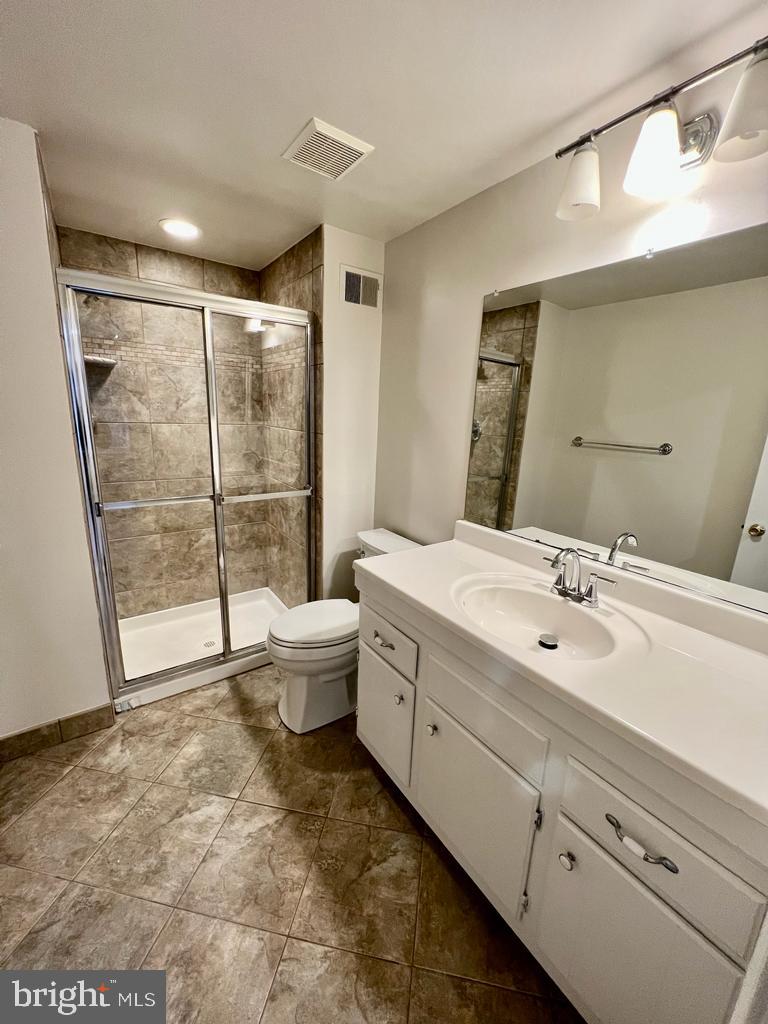 BURKE CENTRE - Residential Lease