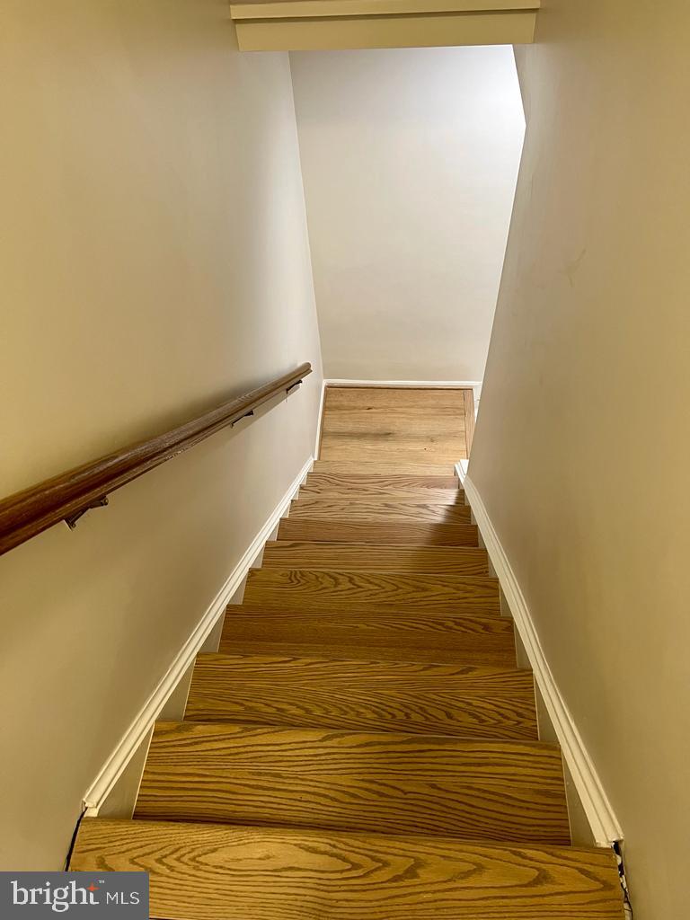 BURKE CENTRE - Residential Lease