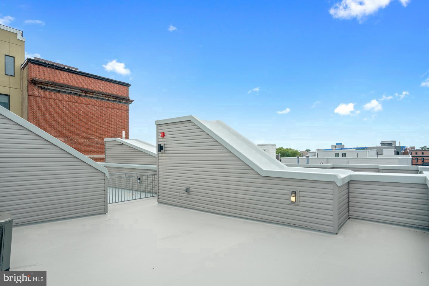 FRANCISVILLE - Residential Income