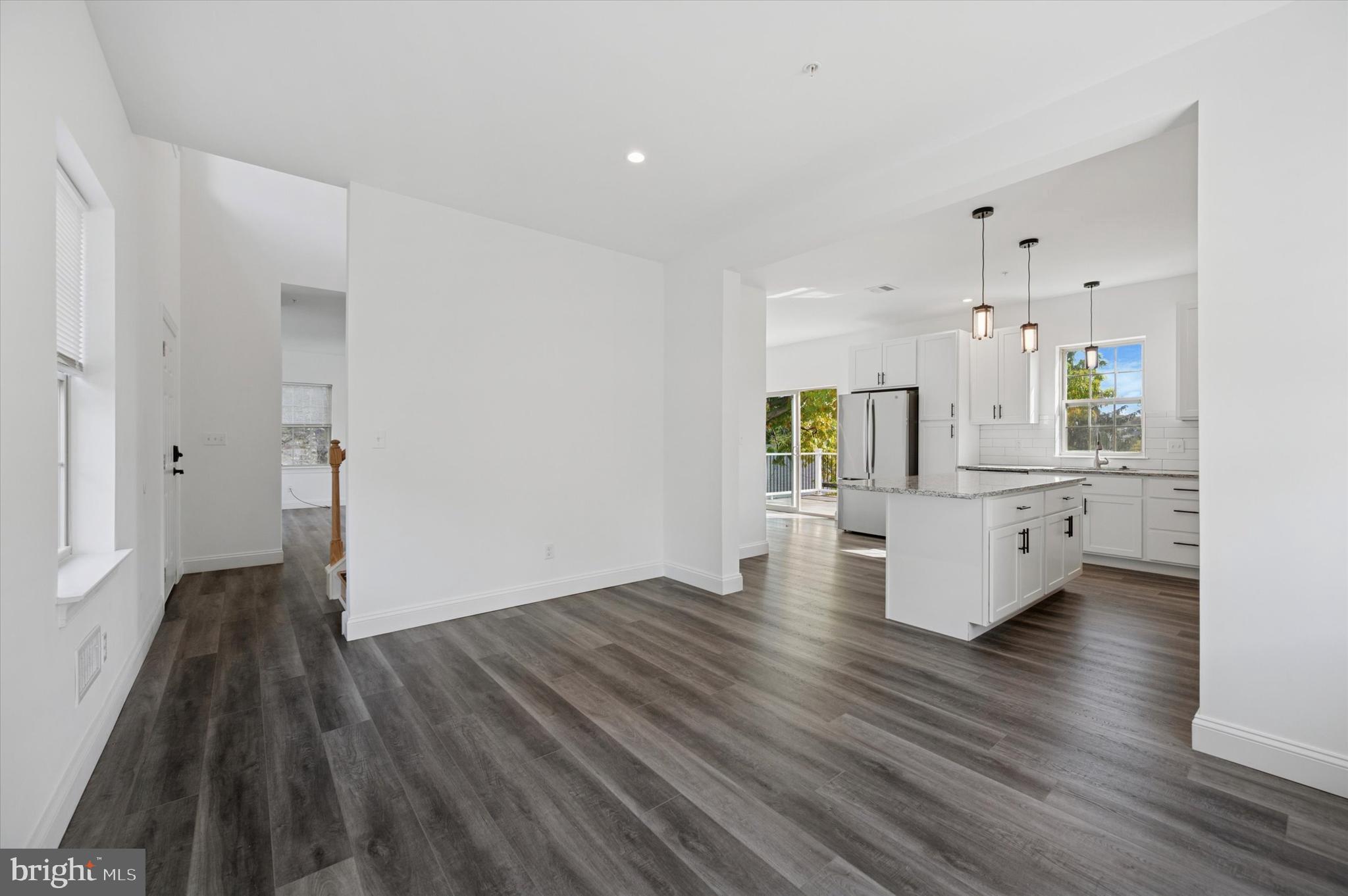 KING OF PRUSSIA - Residential Lease