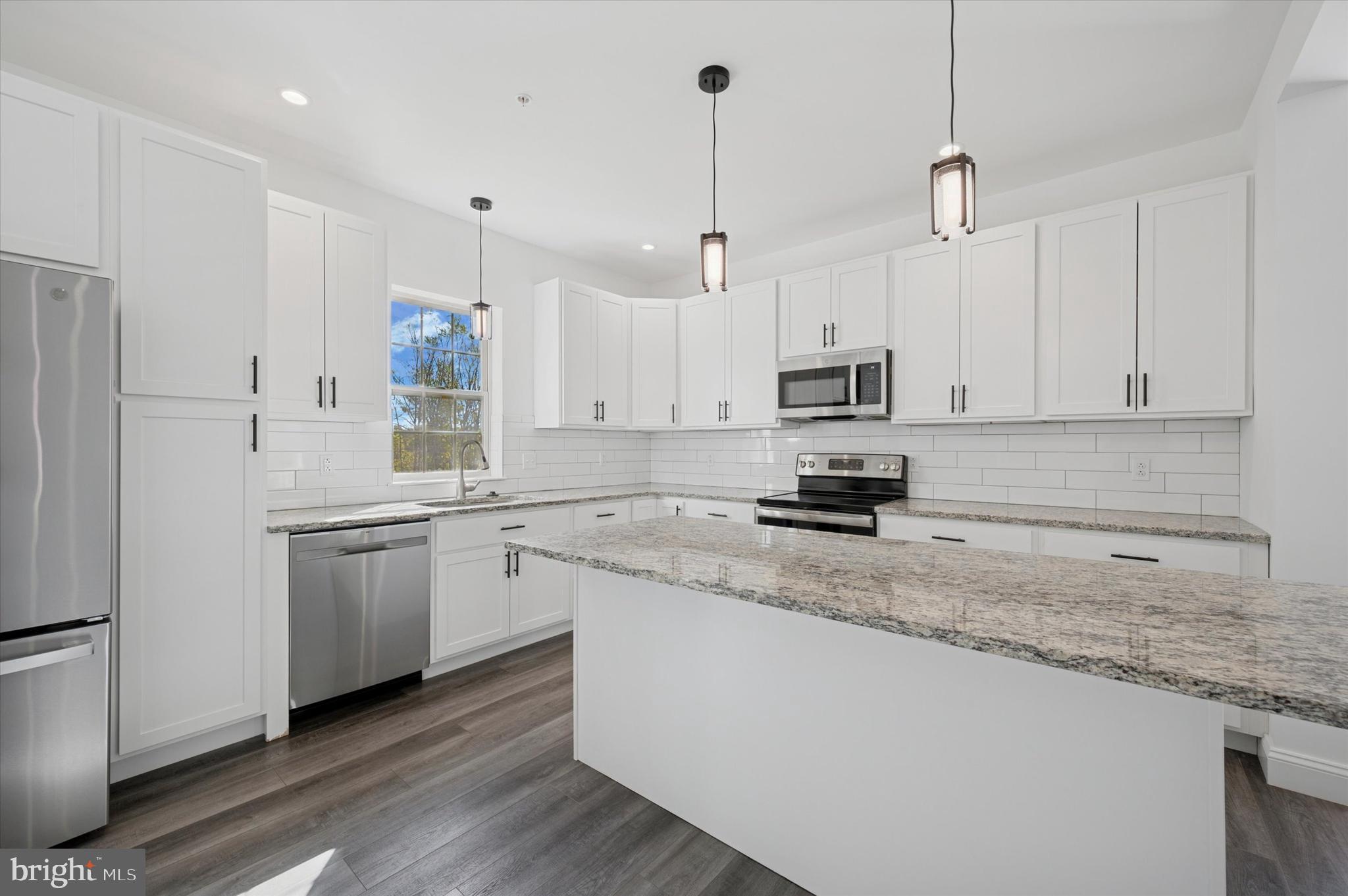 KING OF PRUSSIA - Residential Lease