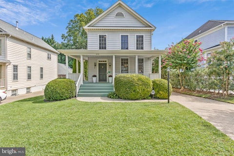 Photo of 1451 Cedar Avenue, MCLEAN, VA 22101 (MLS # VAFX2338760)