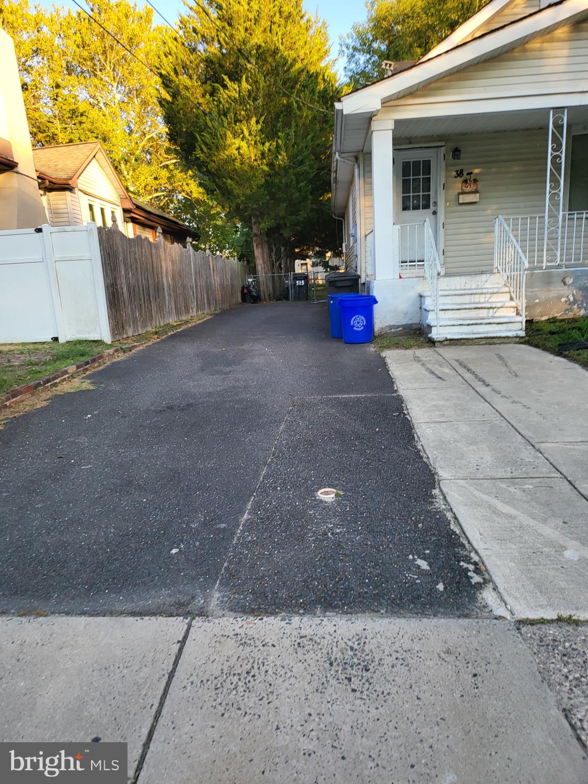 38 CALIFORNIA AVENUE