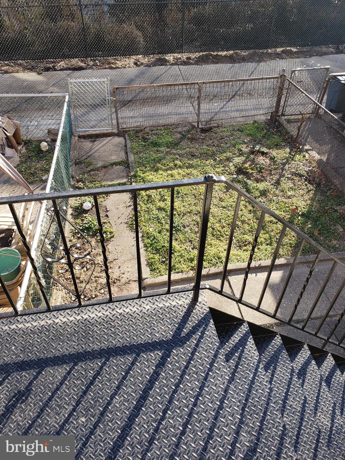 BIDDLE STREET - Residential Lease