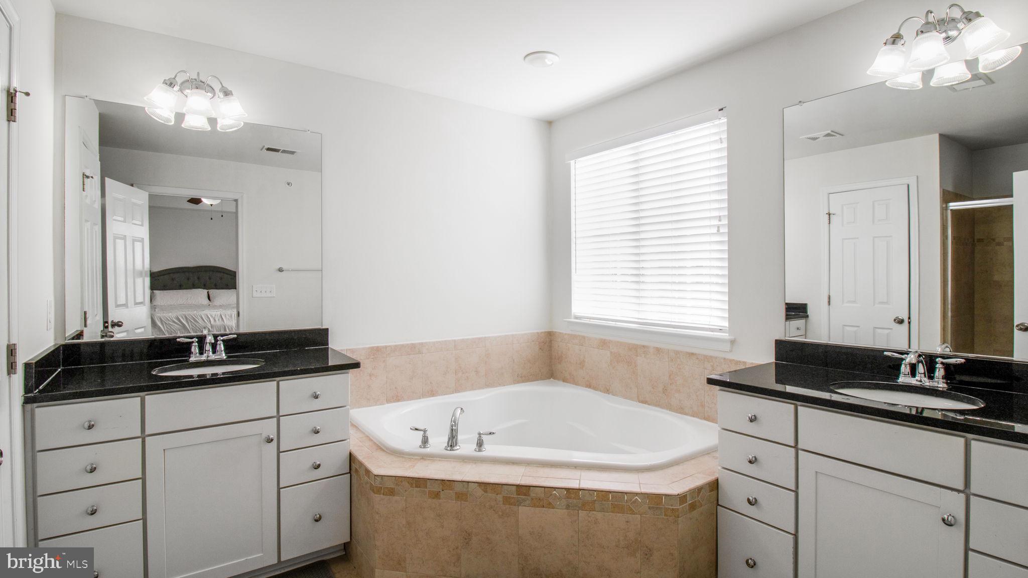 EAST GATE 3 CONDOMINIUM - Residential