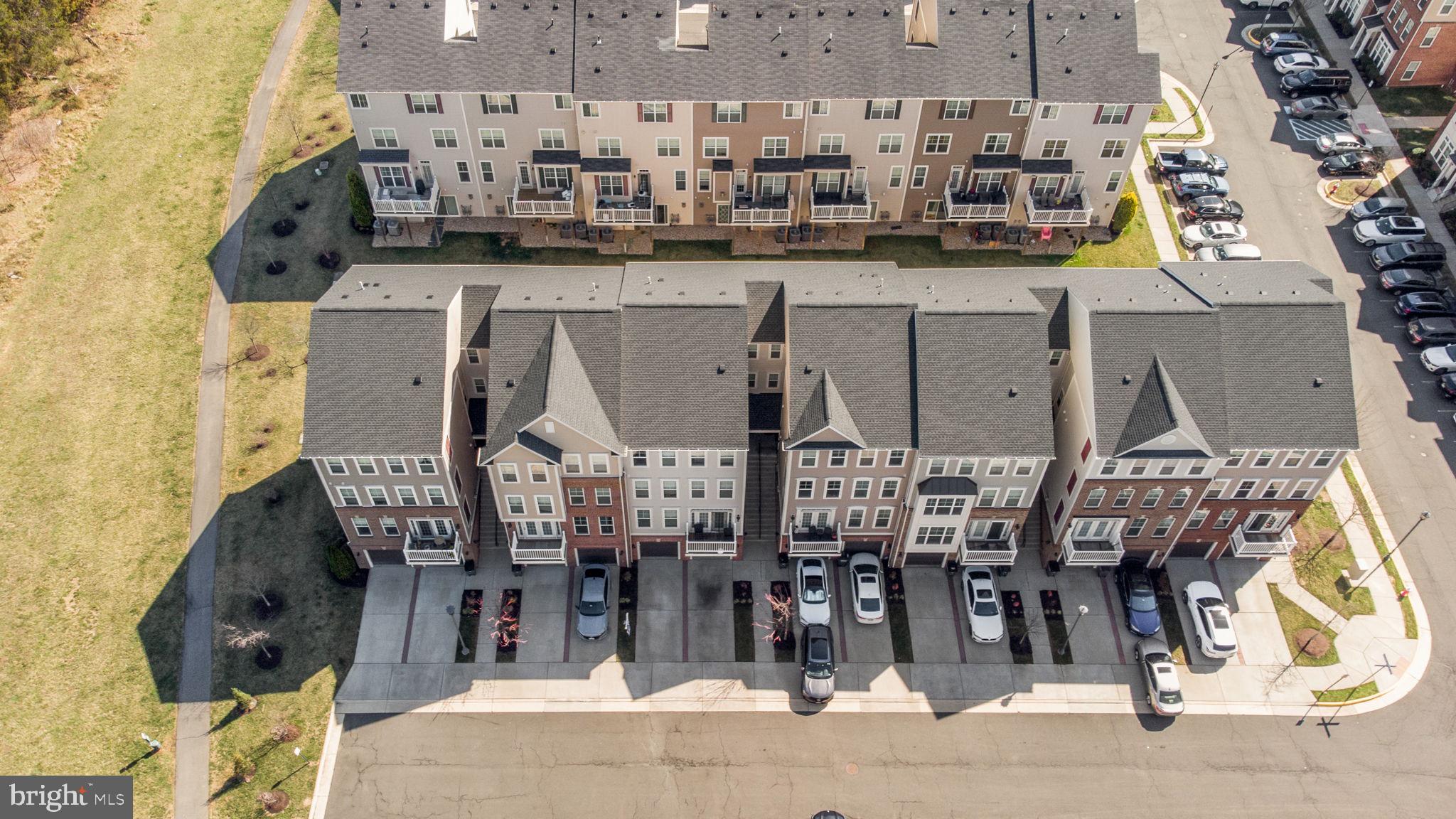 EAST GATE 3 CONDOMINIUM - Residential