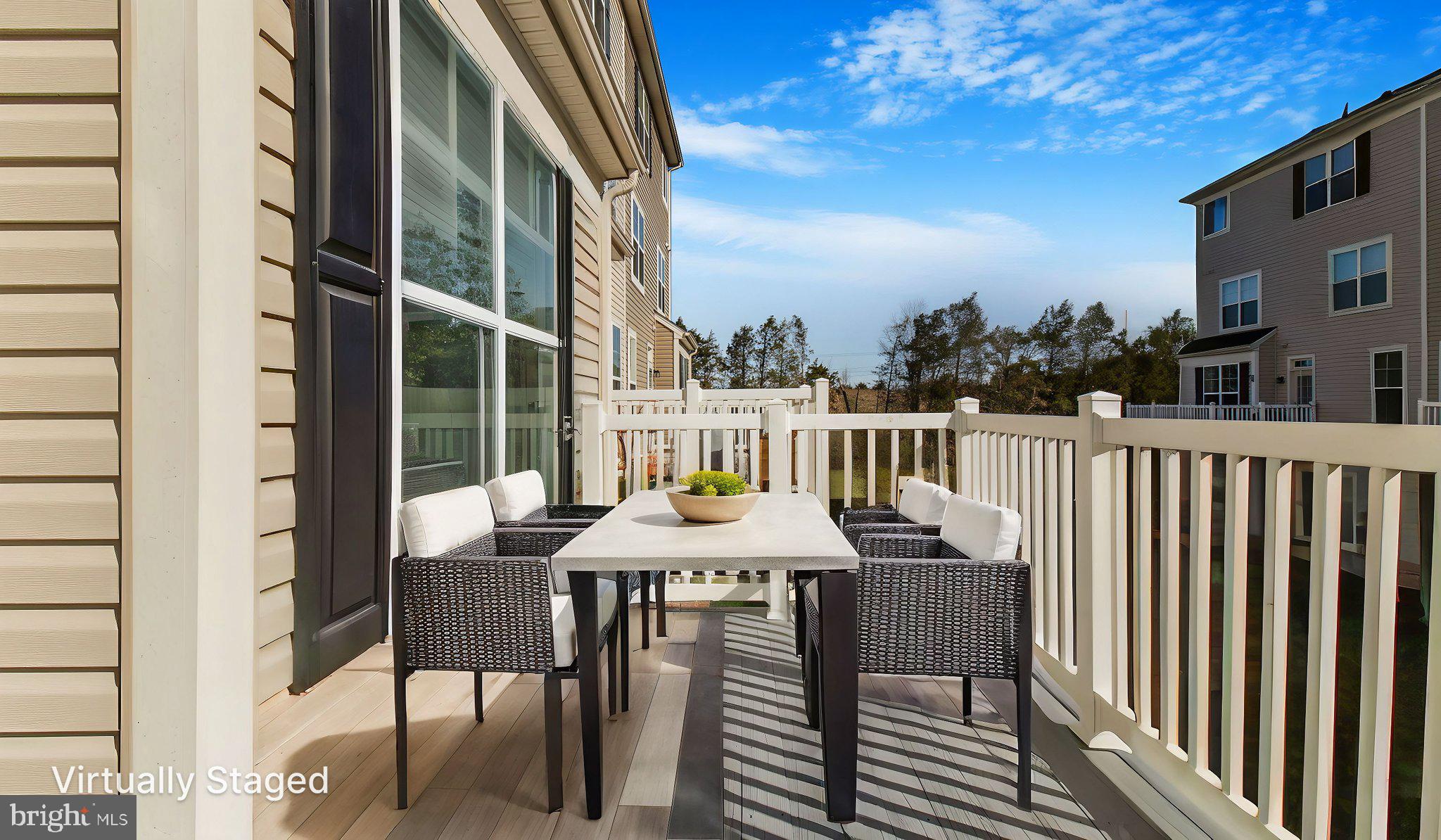 EAST GATE 3 CONDOMINIUM - Residential