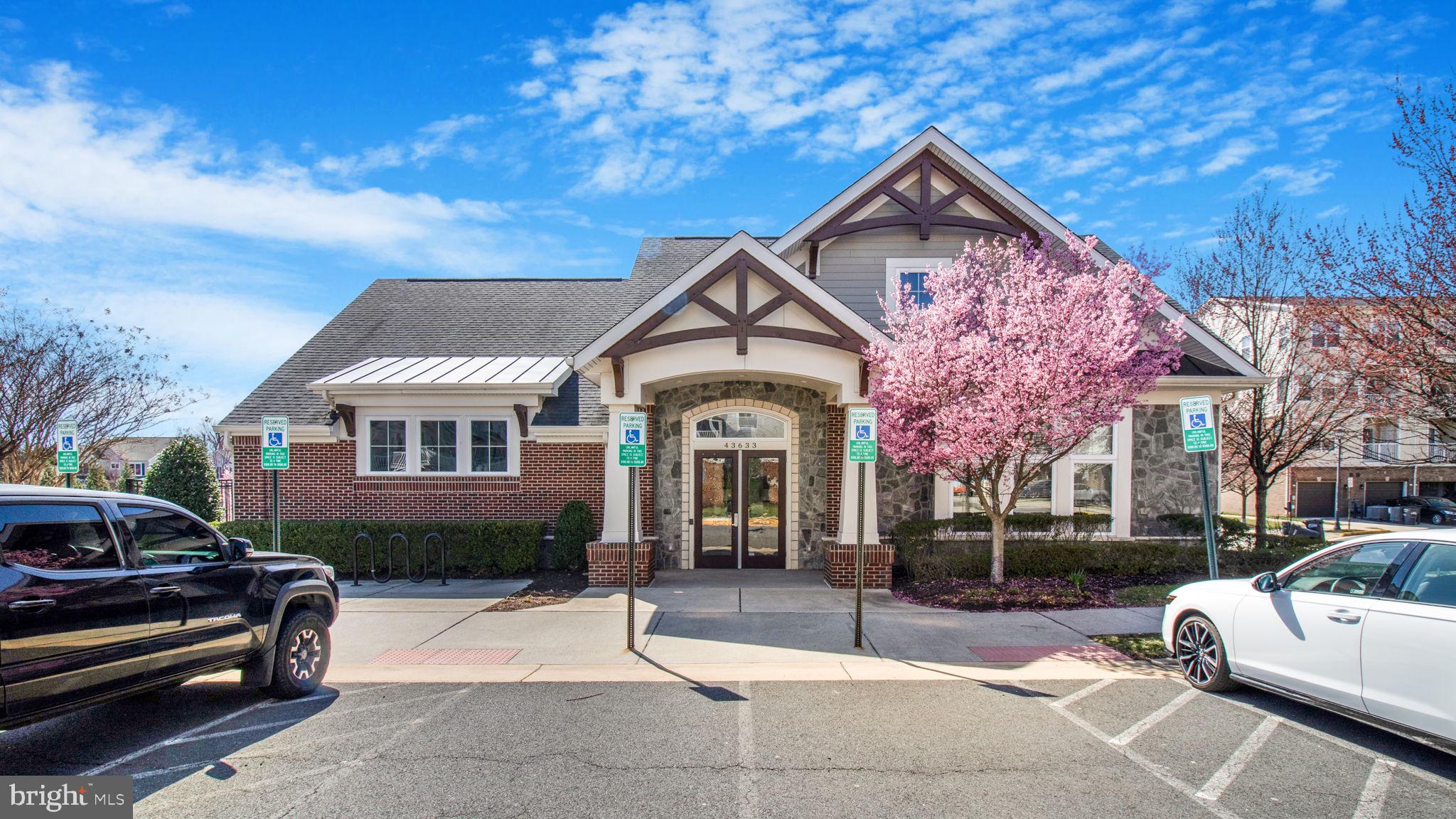 EAST GATE 3 CONDOMINIUM - Residential