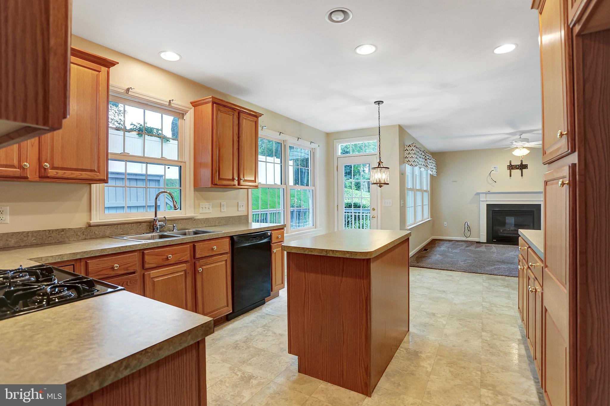 DOVE RIDGE - Residential