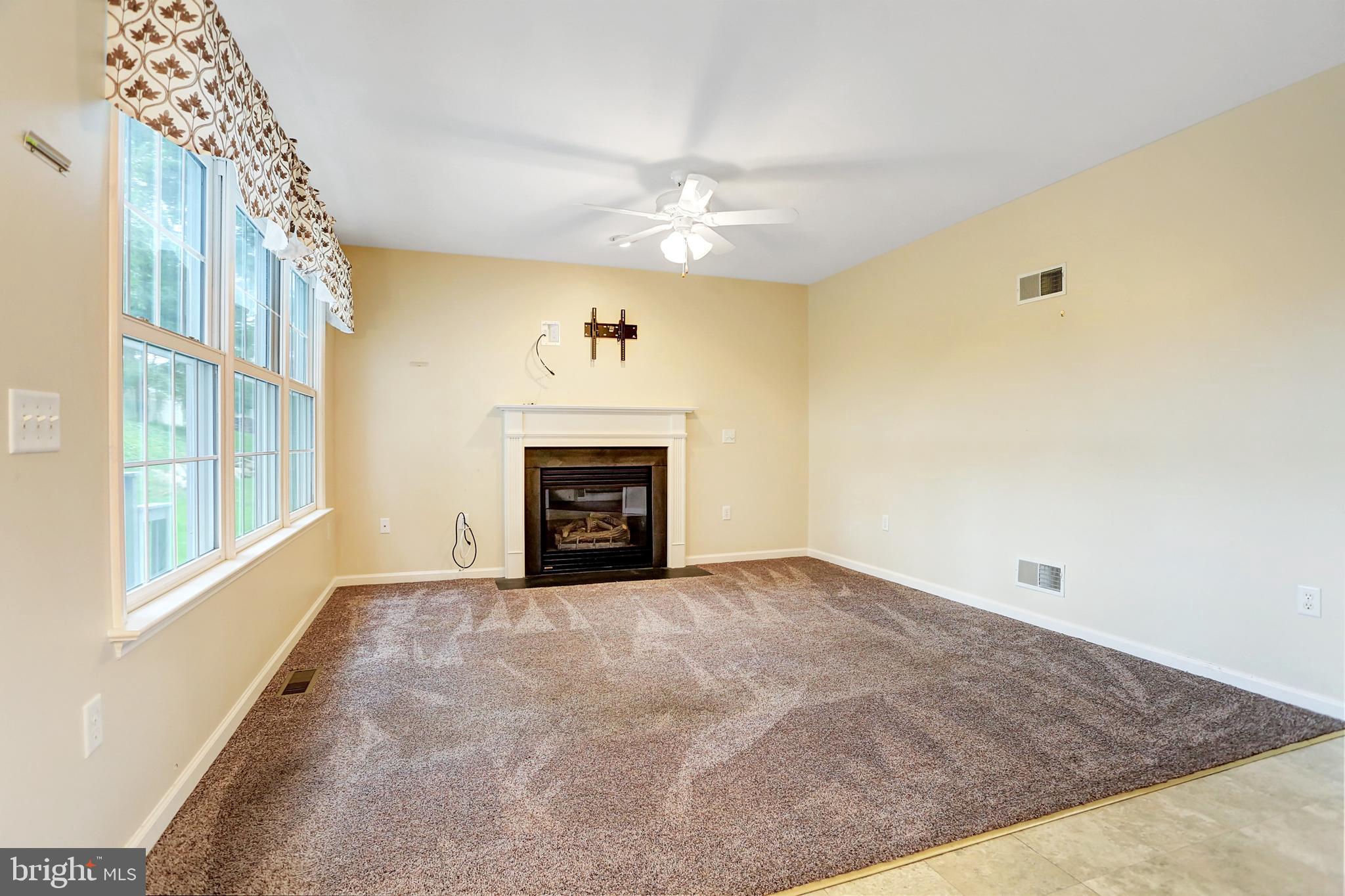 DOVE RIDGE - Residential