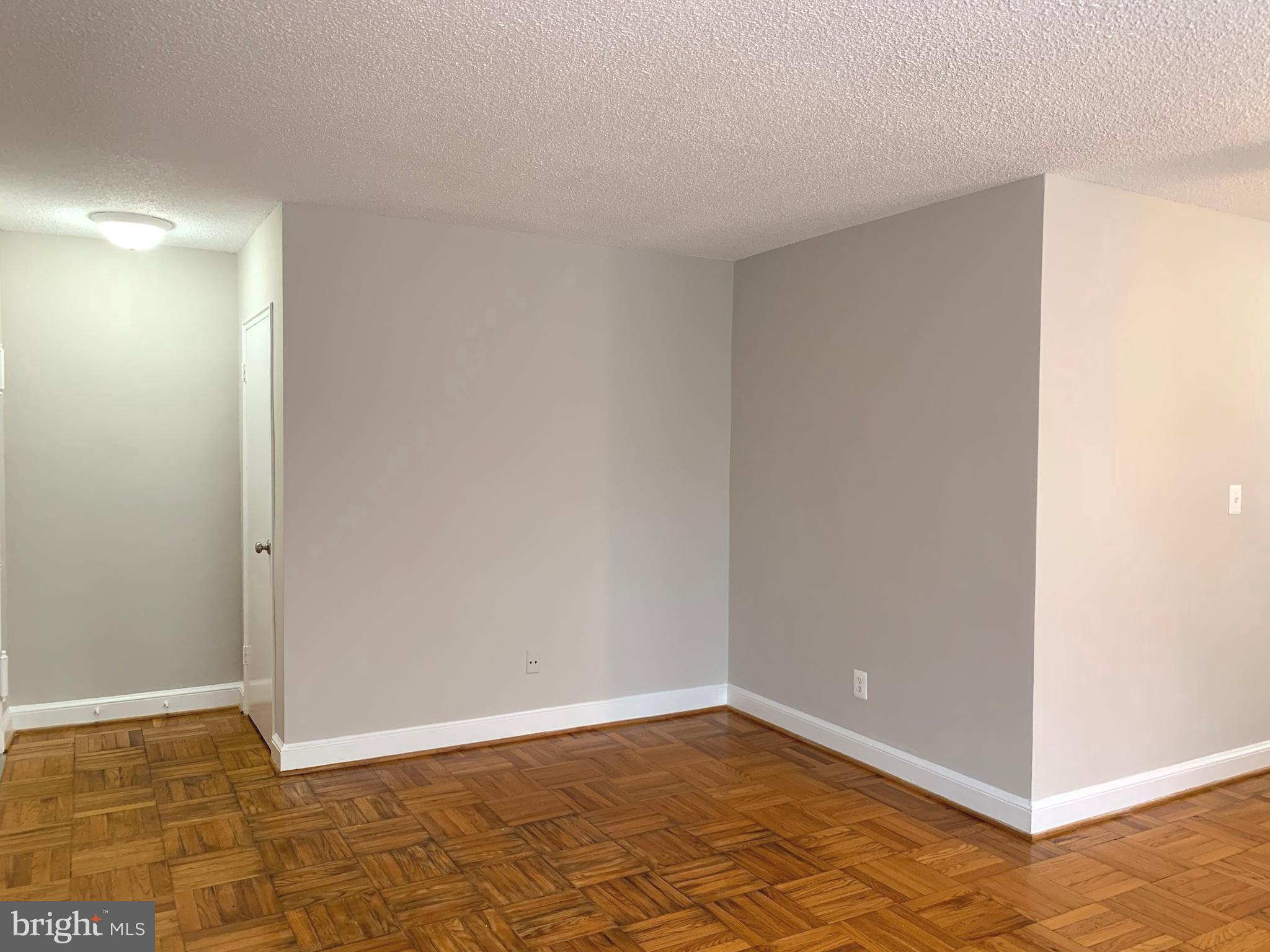 1320 FORT MYER DRIVE 825