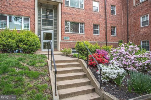 1320 FORT MYER DRIVE 825 ARLINGTON VA 22209